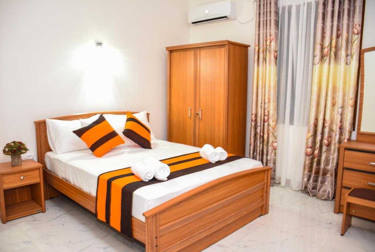 Aqua Glory Hotel Negombo Exterior foto