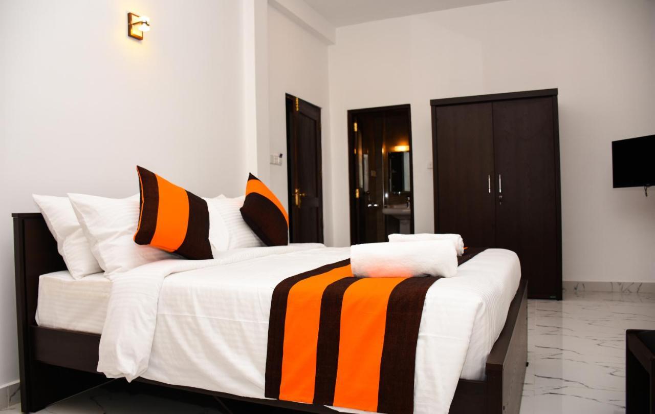 Aqua Glory Hotel Negombo Exterior foto